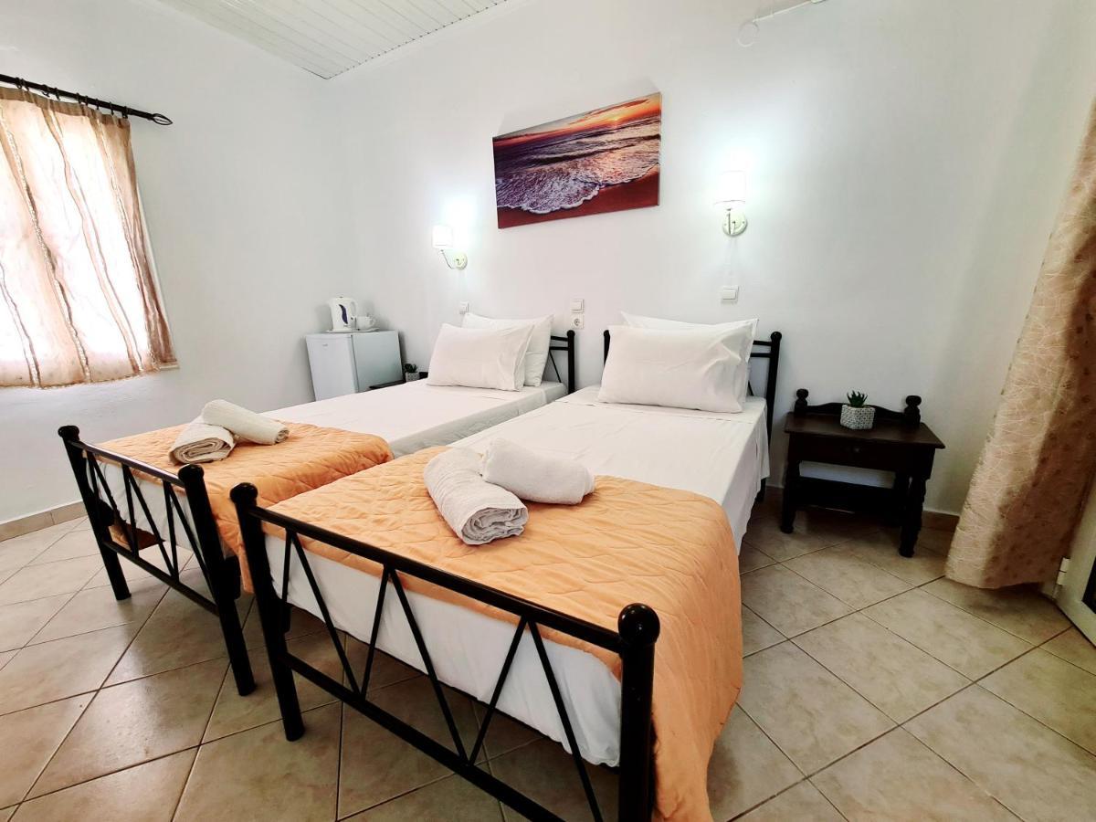 Avra Rooms Karpathos Extérieur photo