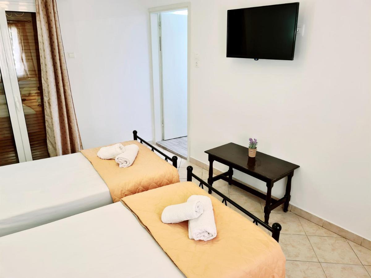 Avra Rooms Karpathos Extérieur photo