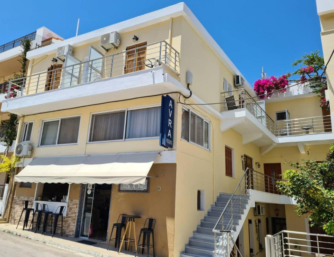 Avra Rooms Karpathos Extérieur photo